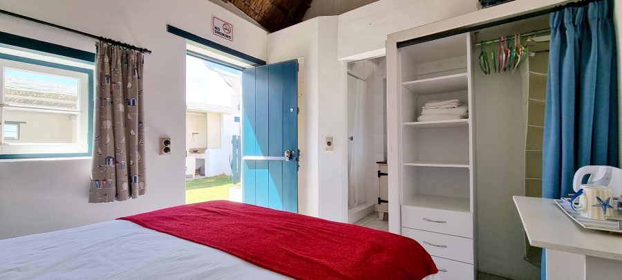 4 Bedroom Property for Sale in Struisbaai Western Cape